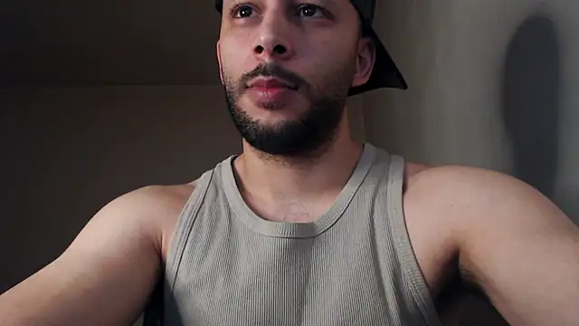 Snapshot of henryaxe chatting on November 7, 2025, 2:49 am henryaxe online show from November 7, 2025, 2:49 am