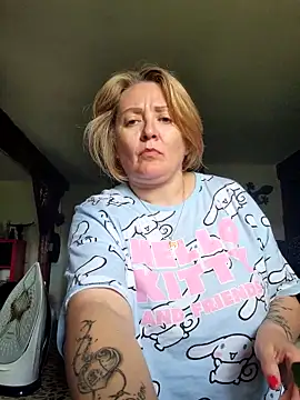 Snapshot of lady_charlyne chatting on May 5, 2026, 8:39 am lady charlyne online show from May 5, 2026, 8:39 am
