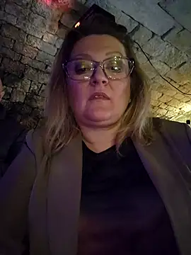 lady charlyne online show from November 7, 2025, 8:24 pm