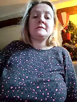 Snapshot of lady_charlyne chatting on December 3, 2024, 9:17 am lady charlyne online show from December 3, 2024, 9:17 am