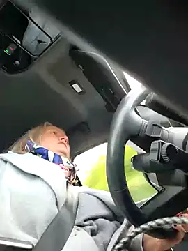 Snapshot of lady_charlyne chatting on December 3, 2024, 1:17 pm lady charlyne online show from December 3, 2024, 1:17 pm