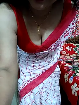 Snapshot of Priya_Boudi chatting on November 10, 2025, 6:57 pm Priya Boudi online show from November 10, 2025, 6:57 pm