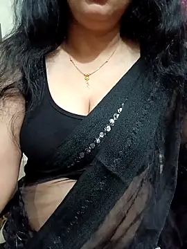 Snapshot of Priya_Boudi chatting on October 9, 2025, 6:30 pm Priya Boudi online show from October 9, 2025, 6:30 pm