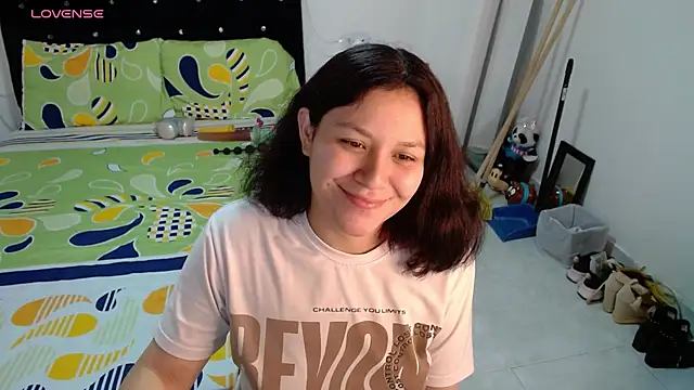 Snapshot of soniafuckboobs chatting on May 26, 2026, 12:25 pm soniafuckboobs online show from May 26, 2026, 12:25 pm