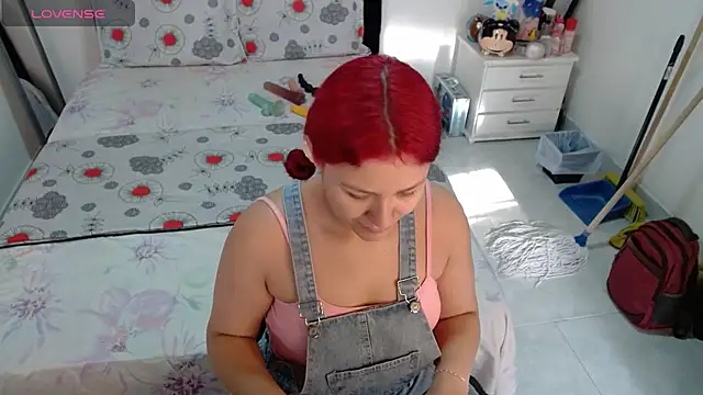 soniafuckboobs online show from April 27, 2026, 12:25 pm