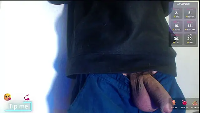 Snapshot of GrayHornyX chatting on December 2, 2025, 9:33 am GrayHornyX online show from December 2, 2025, 9:33 am