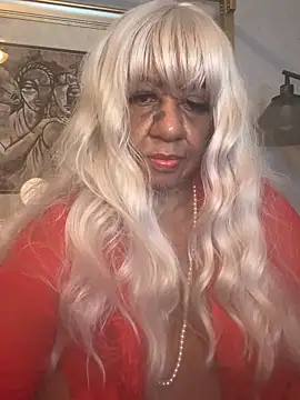 Snapshot of BreanaDivine chatting on March 22, 2026, 5:32 am BreanaDivine online show from March 22, 2026, 5:32 am