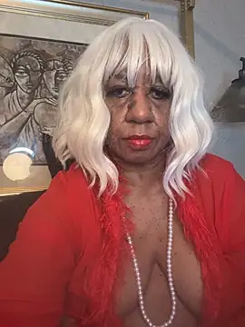 Snapshot of BreanaDivine chatting on March 26, 2026, 7:39 am BreanaDivine online show from March 26, 2026, 7:39 am