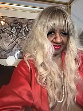 BreanaDivine online show from February 13, 2026, 4:56 am