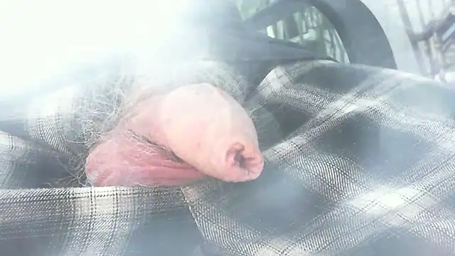 Snapshot of Happyjaxx chatting on February 14, 2025, 5:25 pm Happyjaxx online show from February 14, 2025, 5:25 pm