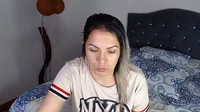 Snapshot of Chantal_hott chatting on July 29, 2026, 7:46 pm Chantal hott online show from July 29, 2026, 7:46 pm