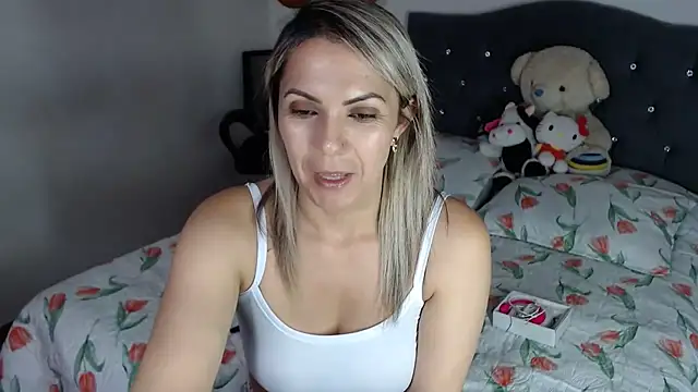 Snapshot of Chantal_hott chatting on March 11, 2026, 8:47 pm Chantal hott online show from March 11, 2026, 8:47 pm