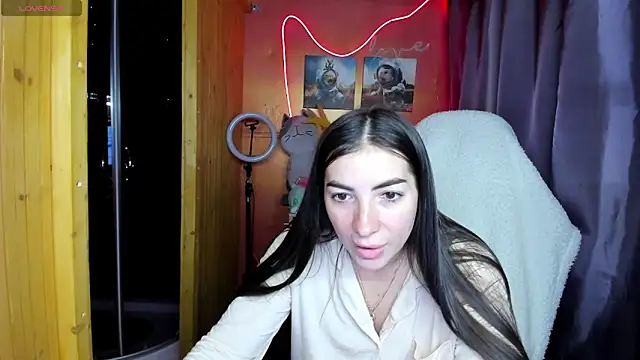 Snapshot of Fiery_Brunette_ chatting on May 18, 2026, 6:29 am Fiery Brunette online show from May 18, 2026, 6:29 am