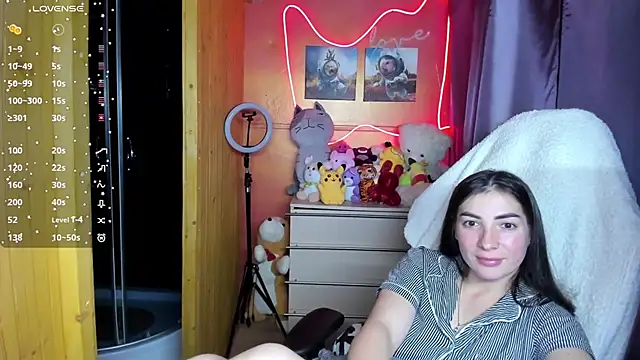 Snapshot of Fiery_Brunette_ chatting on November 5, 2025, 12:52 pm Fiery Brunette online show from November 5, 2025, 12:52 pm