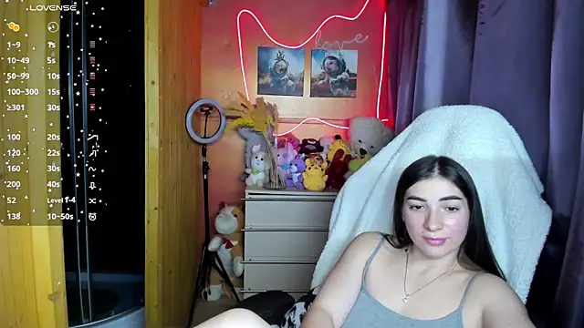 Snapshot of Fiery_Brunette_ chatting on November 21, 2025, 12:59 pm Fiery Brunette online show from November 21, 2025, 12:59 pm