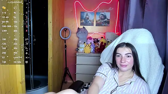 Snapshot of Fiery_Brunette_ chatting on November 24, 2025, 2:17 pm Fiery Brunette online show from November 24, 2025, 2:17 pm