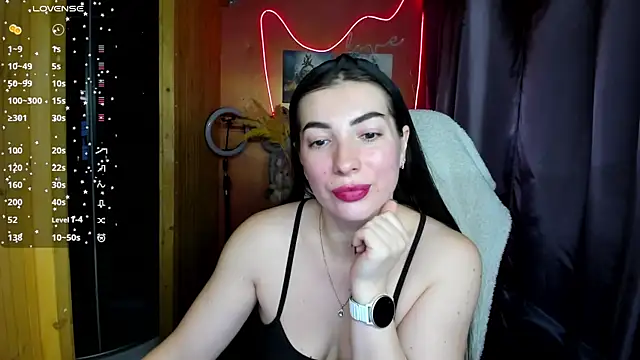 Snapshot of Fiery_Brunette_ chatting on November 19, 2025, 6:24 am Fiery Brunette online show from November 19, 2025, 6:24 am