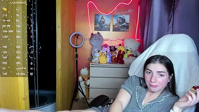 Snapshot of Fiery_Brunette_ chatting on October 12, 2025, 2:29 pm Fiery Brunette online show from October 12, 2025, 2:29 pm