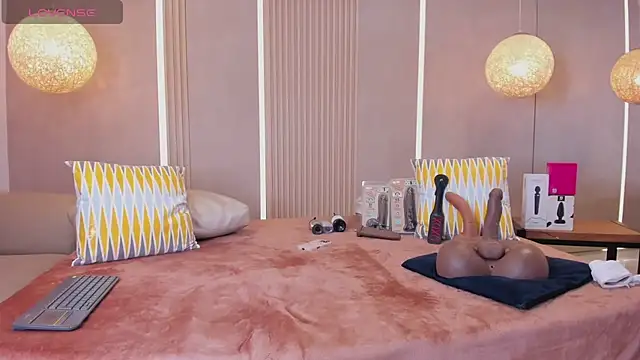 sabrina shark  online show from March 20, 2026, 2:12 am