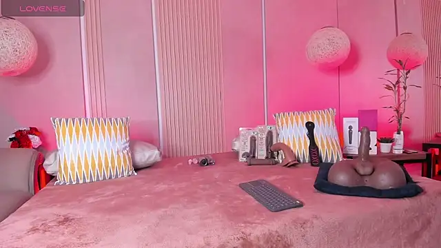 sabrina shark  online show from March 16, 2026, 5:44 am