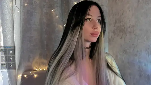 Snapshot of elena_addiction chatting on March 2, 2026, 7:15 am elena addiction online show from March 2, 2026, 7:15 am