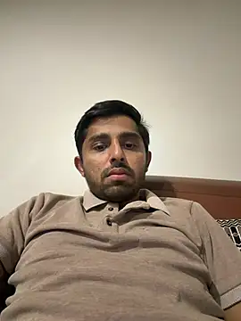 rhuh3991 online show from April 25, 2026, 2:36 pm