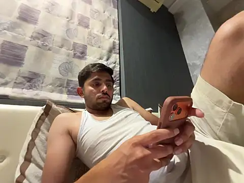 rhuh3991 online show from April 10, 2026, 2:57 pm