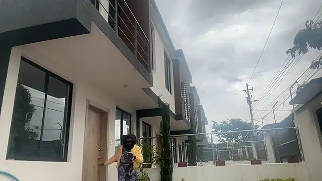 Snapshot of ChocolateCakeQueen chatting on October 30, 2025, 7:22 pm ChocolateCakeQueen online show from October 30, 2025, 7:22 pm