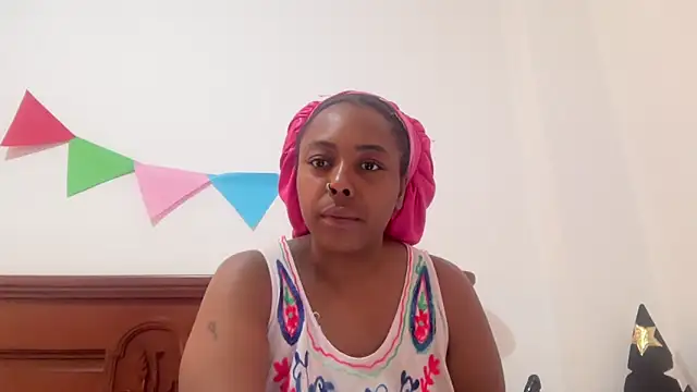 Snapshot of ChocolateCakeQueen chatting on October 22, 2025, 12:48 pm ChocolateCakeQueen online show from October 22, 2025, 12:48 pm