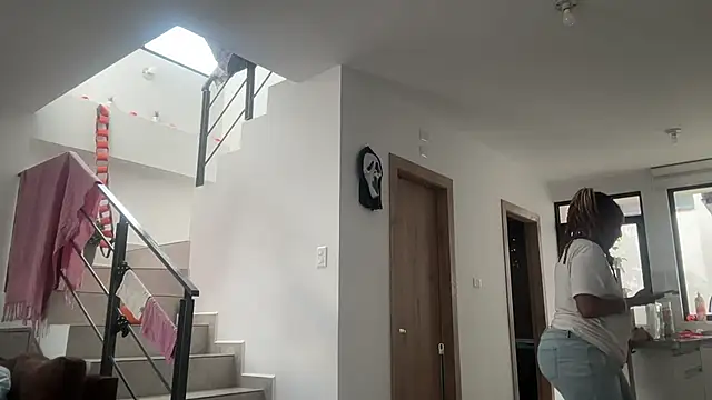 Snapshot of ChocolateCakeQueen chatting on November 7, 2025, 8:35 pm ChocolateCakeQueen online show from November 7, 2025, 8:35 pm