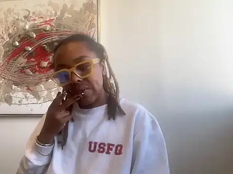 Snapshot of ChocolateCakeQueen chatting on November 20, 2025, 1:12 pm ChocolateCakeQueen online show from November 20, 2025, 1:12 pm