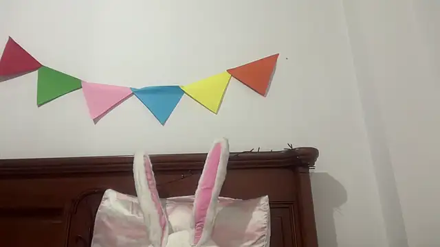 Snapshot of ChocolateCakeQueen chatting on November 5, 2025, 10:13 pm ChocolateCakeQueen online show from November 5, 2025, 10:13 pm