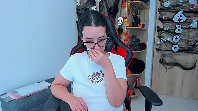 Snapshot of _amanda_seyfried19 chatting on October 24, 2025, 5:01 pm amanda seyfried19 online show from October 24, 2025, 5:01 pm