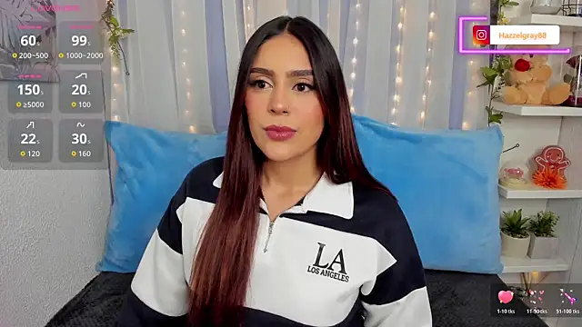 Snapshot of HazzelGray chatting on November 5, 2025, 1:14 pm HazzelGray online show from November 5, 2025, 1:14 pm