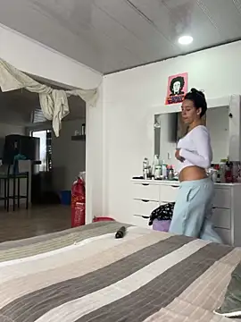 hannahb-e online show from October 20, 2025, 3:45 pm