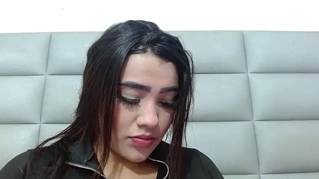 emily brontee  online show from October 1, 2025, 1:04 pm