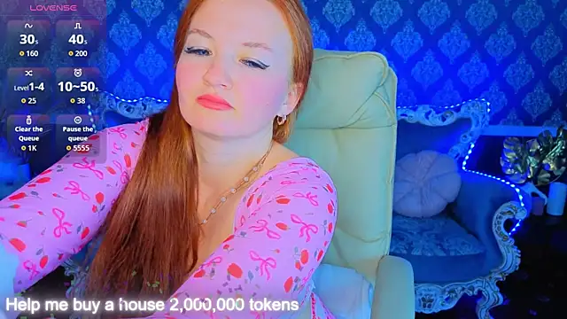 Snapshot of Marina_Mur_ chatting on August 1, 2026, 7:12 pm Marina Mur online show from August 1, 2026, 7:12 pm