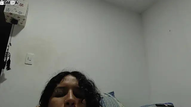 AlinaWoolf  online show from February 17, 2026, 12:08 am