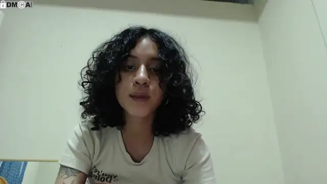 AlinaWoolf  online show from March 26, 2026, 6:11 am