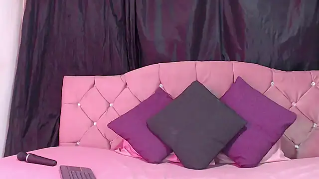 Snapshot of Cataleya_divine chatting on October 13, 2025, 11:01 am Cataleya divine online show from October 13, 2025, 11:01 am