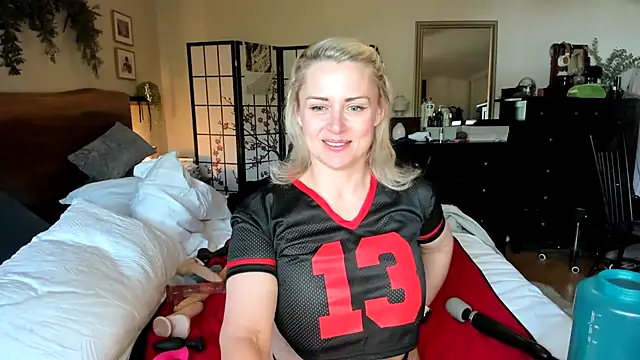 Snapshot of AlwaysAffirming chatting on October 25, 2025, 4:40 pm AlwaysAffirming online show from October 25, 2025, 4:40 pm