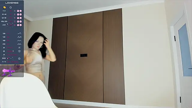 Liu Yifei  online show from October 20, 2025, 1:40 am