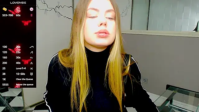 IsabellaBler online show from February 13, 2025, 1:05 pm