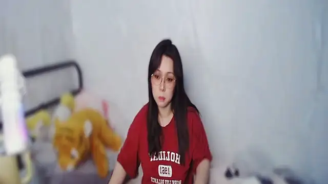 mememe 1006  online show from April 4, 2026, 8:59 pm