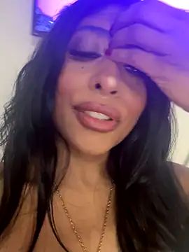 Snapshot of canela_10 chatting on September 24, 2025, 3:35 am canela 10 online show from September 24, 2025, 3:35 am