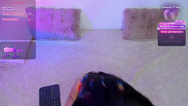 Snapshot of pauline_golden1 chatting on March 11, 2026, 4:06 am pauline golden1 online show from March 11, 2026, 4:06 am