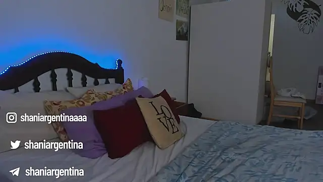 -ShaniArgentina- online show from December 11, 2024, 11:21 pm