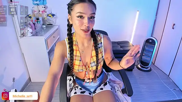 Snapshot of Michelle_se chatting on October 11, 2025, 10:44 pm Michelle se online show from October 11, 2025, 10:44 pm