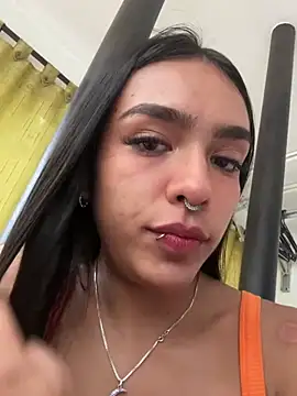 Snapshot of Michelle_se chatting on February 21, 2025, 3:21 pm Michelle se online show from February 21, 2025, 3:21 pm