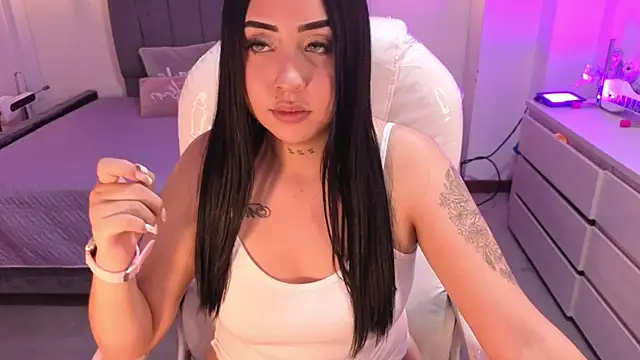 Snapshot of iam_sofiia chatting on May 30, 2026, 7:19 pm iam sofiia online show from May 30, 2026, 7:19 pm